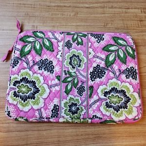 PERFECT CONDITION Vera Bradley laptop sleeve
